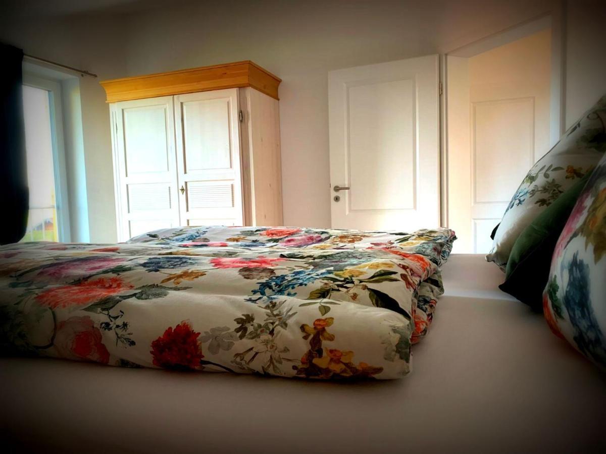 23 Neu Erbaute Ferienwohnung Mit Schloss- Und Panoramablick Halblech Eksteriør bilde