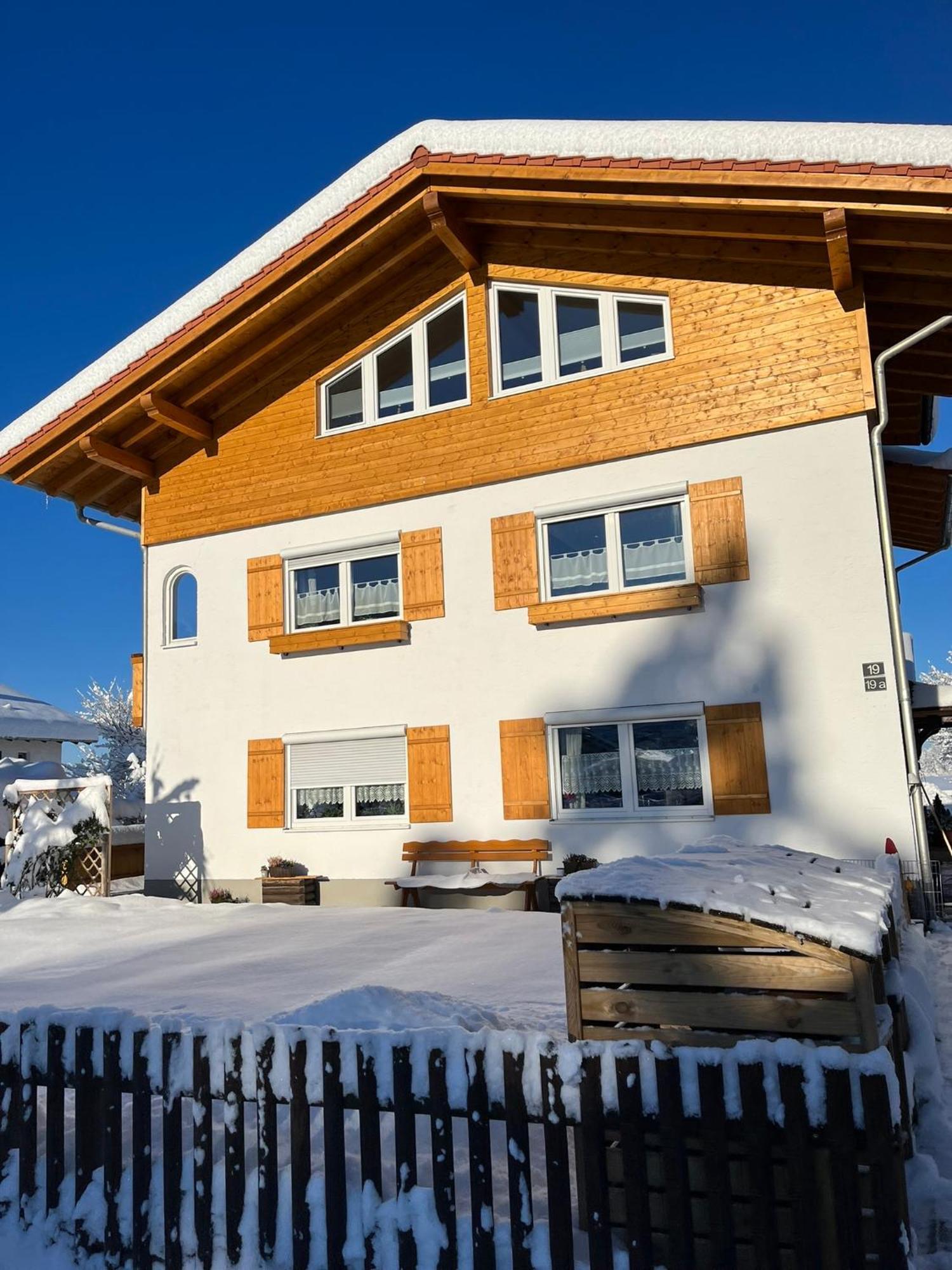 23 Neu Erbaute Ferienwohnung Mit Schloss- Und Panoramablick Halblech Eksteriør bilde