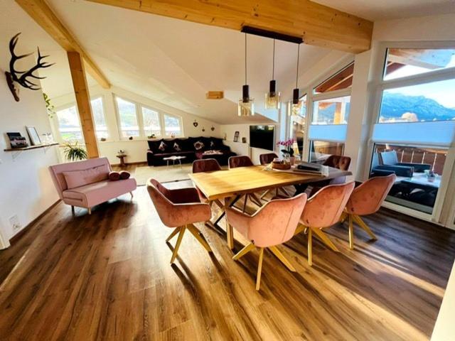 23 Neu Erbaute Ferienwohnung Mit Schloss- Und Panoramablick Halblech Eksteriør bilde