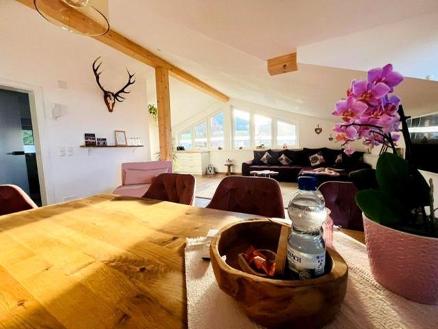 23 Neu Erbaute Ferienwohnung Mit Schloss- Und Panoramablick Halblech Eksteriør bilde