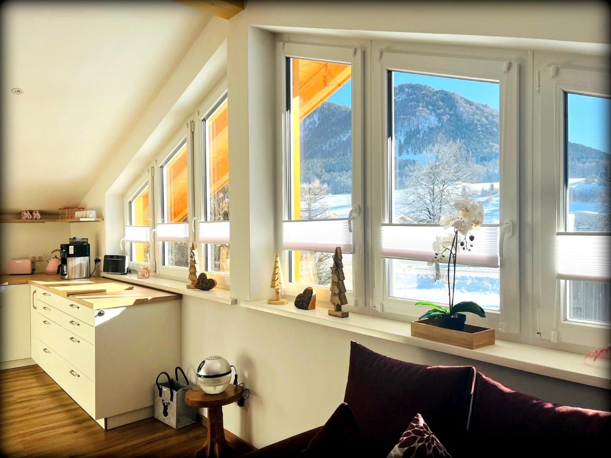 23 Neu Erbaute Ferienwohnung Mit Schloss- Und Panoramablick Halblech Eksteriør bilde
